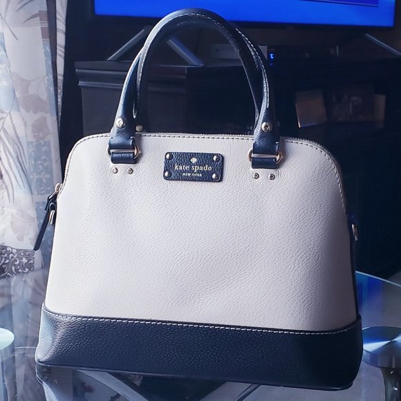 KATE SPADE GROVE ST CARLI IVORY BLACK BOARSKIN LEATHER DOME SATCHEL HANDBAG PUR - Picture 7 of 16